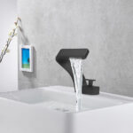 Easybuy Bad Waschbecken Mischbatterie Wasserfall Kupfer Schwarz Modernes  Design 13X3.5X15Cm G3/8 Zoll Deutsche Standard Keramik Spule Wabensprudler Pertaining To Mischbatterie Badezimmer