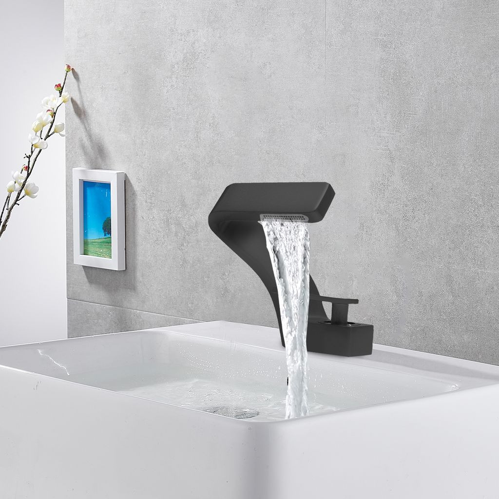 Easybuy Bad Waschbecken Mischbatterie Wasserfall Kupfer Schwarz Modernes  Design 13X3.5X15Cm G3/8-Zoll Deutsche Standard Keramik Spule Wabensprudler pertaining to Mischbatterie Badezimmer