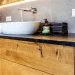 Holz Im Bad: Alles Über Pflege Und Einrichtungsmöglichkeiten With Regard To Badezimmer Holz Waschtisch