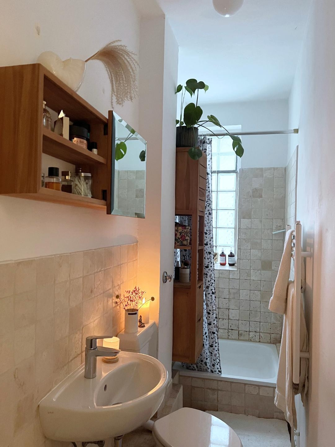Kleines Badezimmer-Makeover: #Altbau #Badezimmeridee with Altbau Badezimmer