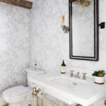 Nostalgisches Badezimmer Im … – Bild Kaufen – 12472498 ❘ Living4Media Within Amerikanisches Badezimmer
