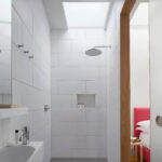 So Wirken Weiße Badfliesen Modern! Regarding Badezimmer Fliesen Weiß